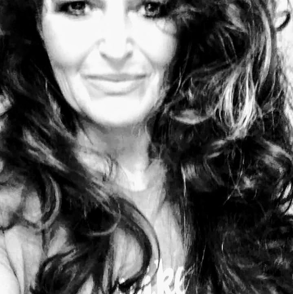 Meet your Posher, Robin - Picture 1 of 1